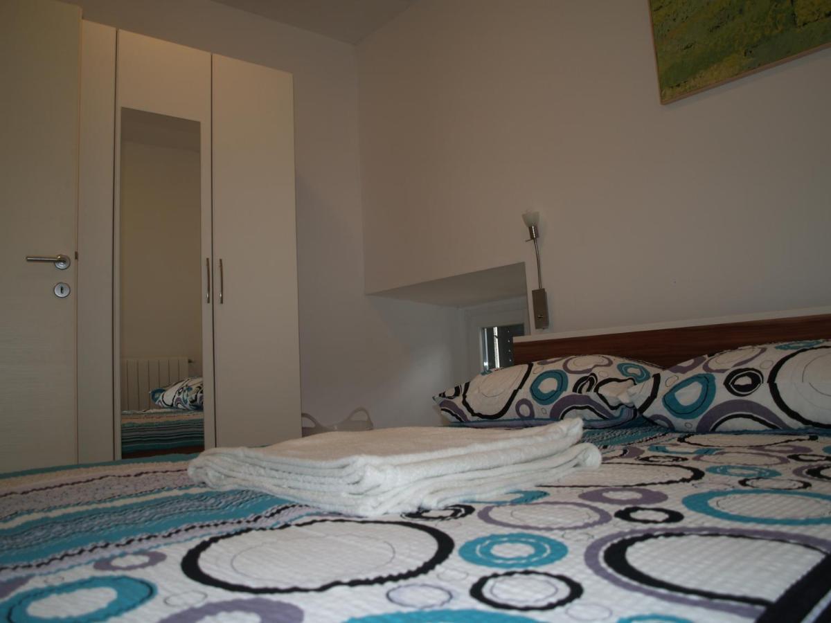 Apartment Pud Oreh Roč الغرفة الصورة